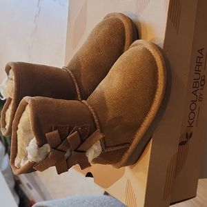 Koolaburra by Ugg Toddler boots sz 6